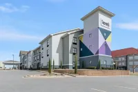 Spark by Hilton Shawnee