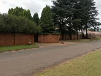 C - Land Guest House Meyerton Hotels in Sedibeng