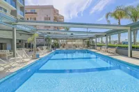 Palace Hotel Athens Riviera - Pools