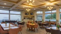 Atiyan Hotel Syariah - 3-Star