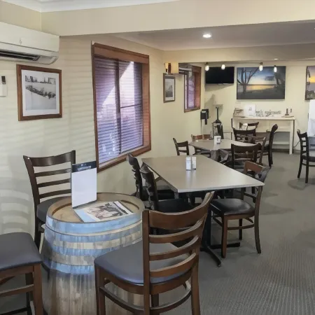 Adelong Motel