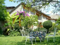 House in the paradise garden above v. Gargnano for individuals u. Children - Wifi