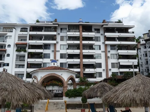 Playa Bonita Unit Beso del Sol 101 - Apartments