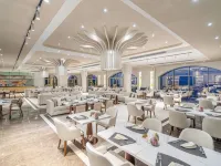 Merit Royal Premium Hotel - breakfast