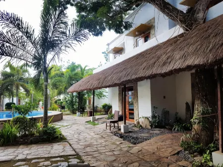 Acacia Tree Garden Hotel