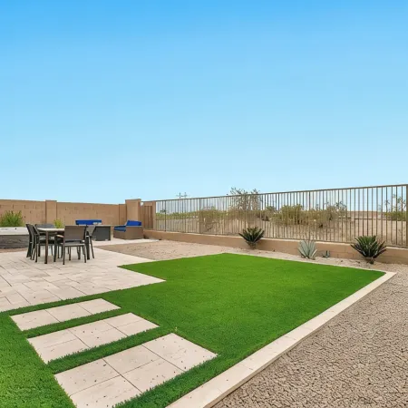 EAZY AZ Modern 2 bedroom townhouse on the 8th fairway of Estrella Mountain Ranch