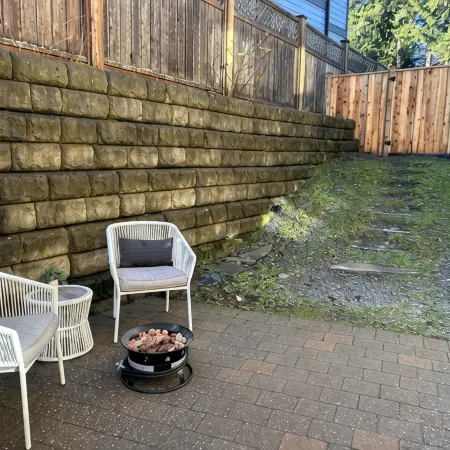Bright Garden Suite in Colwood