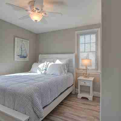 Renovated 2 bedrm apt located in heart of Ogunquit Rooms