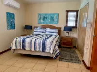 Enjoy a Ford Escape During Your Stay at the Canuku House - 2-Sterne