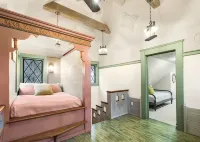 Swedish Storybook in bluffs hiking trails & stream - 4-Star