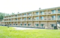 Hampton Falls Inn - 2-Star