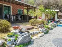 Wonju Gamaksan Hwangtobang Pension Hotels near Baeglyeonsa