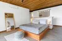 Casa Mirame - Beautiful Ocean View Villa in the heart of Santa Teresa - Villas