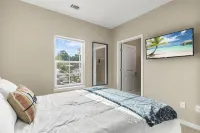 Elegant 1BR/1BA Condo with Pool, Gym and Laundry - อ่างจากุชชี่