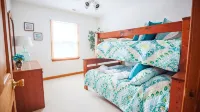 Immaculate Family-Friendly Canal Front Vacation Home in Outer Banks 4x4 Area - balcony