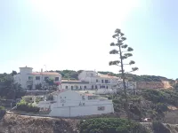 Coastal Benagil apartment. Rooftop & pool. Walk to beach, caves & restaurants - 3-Star