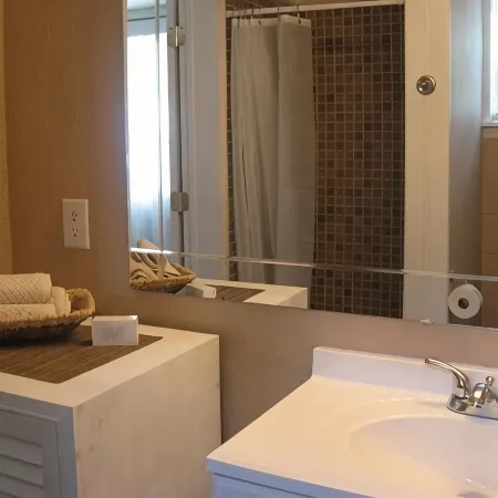 SEAS THE DAY: Charming Folly Beach Apartment awaits your arrival!