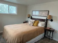 Only 1000/Night & 2 Miles from ND Stadium. Pet Friendly! - 4-Star