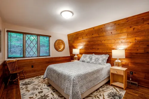 Pineapple Lodge: Mountain Vibes~Game Room~Grill~Loads of Space - Wifi