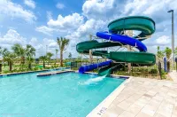 private pool/communal pool/games room/themed bedrooms - Huvilat