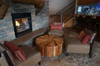 The Estes Park Resort - bar