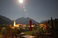 Hotel Adler Garni - parking