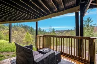 Red River Gorge Cabin with Hot Tub~AMAZING VIEW~Pool Table~Perfect for groups - Boutique