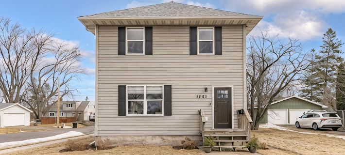 The Harlow House- Beautiful Home Near Duluth, Spirit Mountain, Lake Superior Hotels in Superior