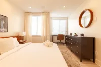 Luxury Beachfront Condo (2) - Boutique