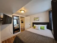 Apartment with Hot Tub and Sauna Near UM/Downtown - Condos
