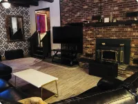 Cozy 4-bedroom cabin in 7 springs w/ hot tub for winter and pool in summer - Wifi