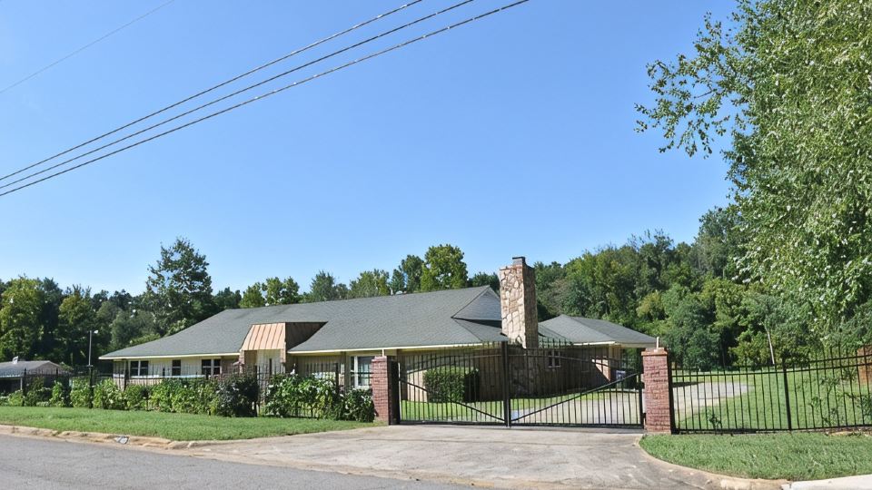 Spacious and Luxurious Home