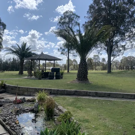 Bella Farm Country House on 10 Private Acres.Outdoor Spa, Firepit. Pet Friendly