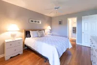 Relaxing 2BR 2BA Condo on Golf Course w/ balcony - Boutique