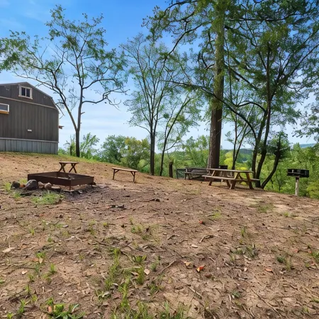Lucky's Canoe & Kayak Cabin #1 - Caddo River Access!