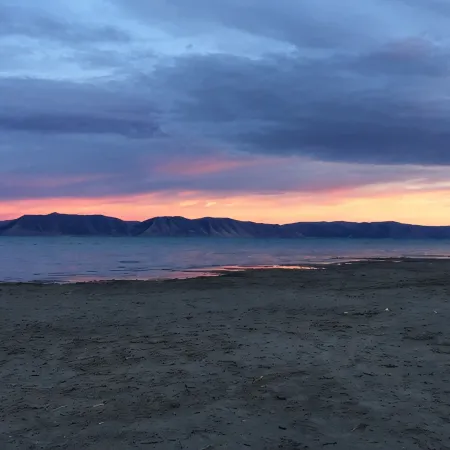 Luxury Lakeview Cabin w/Hot Tub, Pool, Sports Courts, Pickleball, Private Beach!