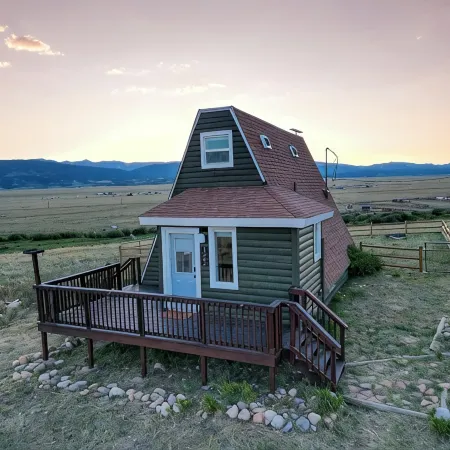 Stylish & Cozy A-Frame Escape! Dogs OK, 45m to Breck, 30m to BV, Stargazing!