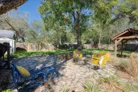 Buffalo Haus - Downtown charm 2-bedroom bungalow - 3-Star