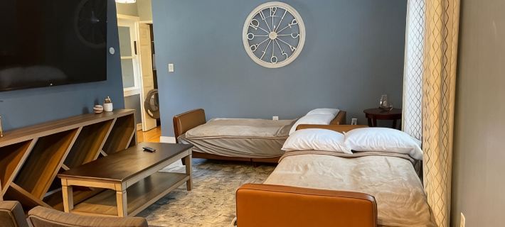 MODERN MASSIVE LARGE GROUP 3800sf MIT HARVARD BOS Hotels in Somerville