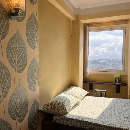 Warm Pink Rooftop apartment with Boudha View Отели рядом с достопримечательностью «Боудханат Ступа»