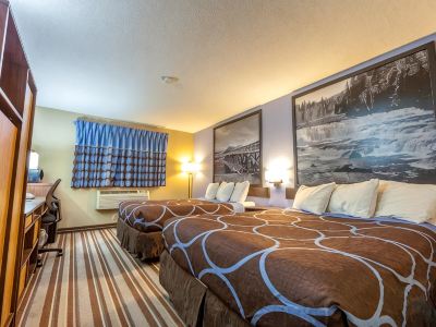 Super 8 by Wyndham Kamloops on the Hill