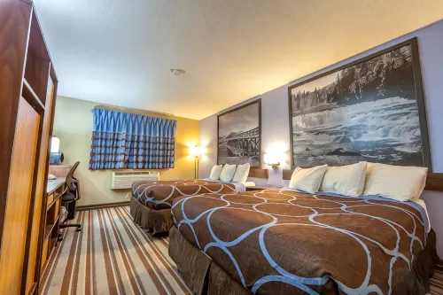 Super 8 by Wyndham Kamloops on the Hill - Gym