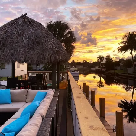 Waterfront Fort Lauderdale House with Heated-pool -  3 Bedrooms 1.5 bathrooms