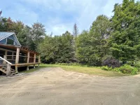 Brand New, Private Home w/ Nordic Hot Tub- Just 1/2 Mile to Jay Peak Resort - 民泊