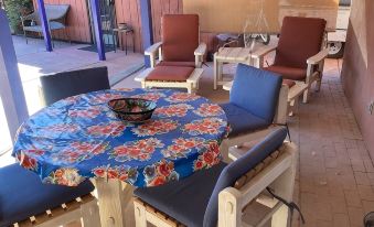 Guest room with private outside entrance and bath in Historic Barrio Viejo