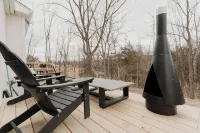 Lake house with Arcade games near Hudson-Catskills - Wifi