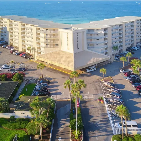 Destin Gulf Front Condo - Top Floor View of the Emerald Water