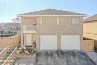 Waterfront 4-bedroom Private Single-family House/Villa - Wifi