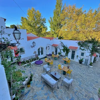 Casalinho da Azenha - Charm House Hotels near Estoril Circuit