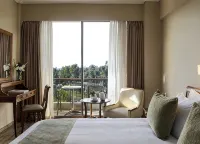 Hotel Golden Sun - Pools